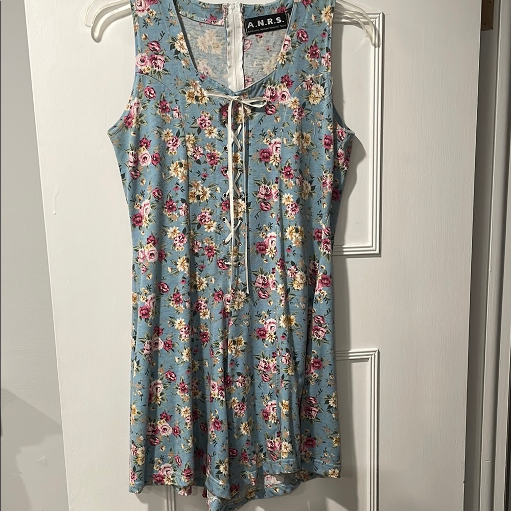 Vintage Floral Sleeveless flowy romper